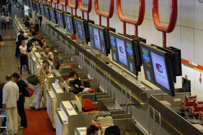 Imagem ilustrativa da imagem Aeroporto de Brasília tem vias de acesso liberadas; terminal opera normalmente