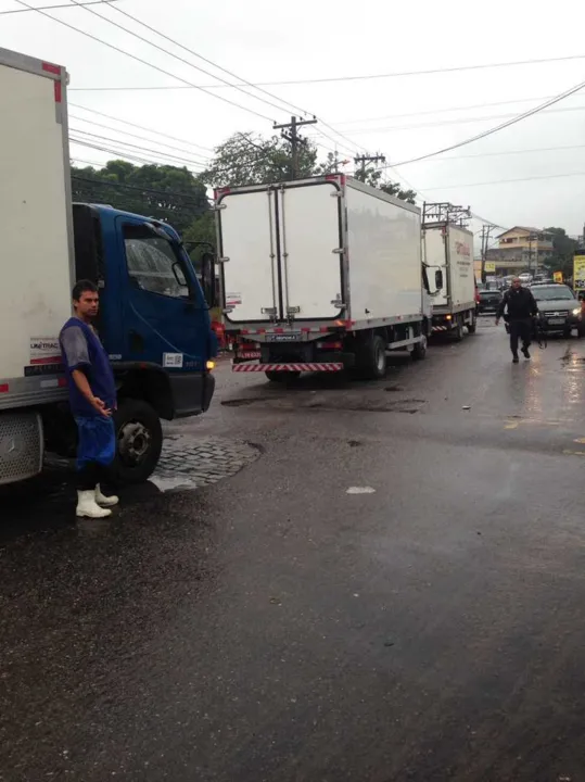 Caminhões estavam sendo bloqueados por assaltantes no Salgueiro