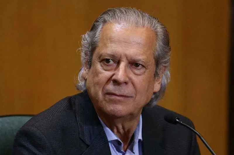 José Dirceu foi condenado a 20 anos e 10 meses de prisão