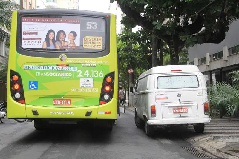 Estacionamento irregular nas ruas de Icaraí: problema permanente
