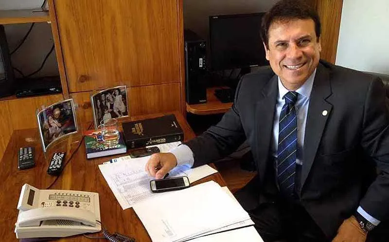 O recurso contra Marquinho Mendes sustenta que o prefeito não atende à Lei da Ficha Limpa