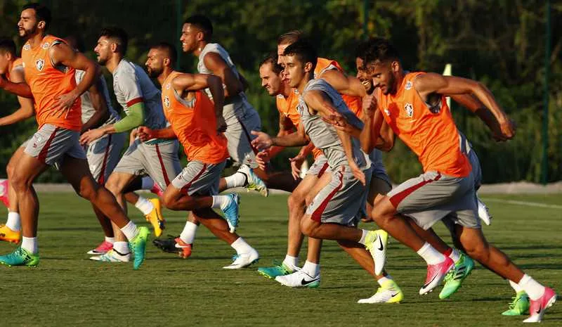 O elenco tricolor realizou, ontem à tarde, mais uma atividade física, no CT Pedro Antonio