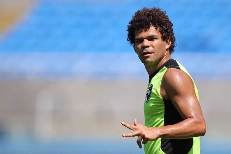 Camilo sentiu dor após um chute travado no primeiro tempo contra o Barcelona de Guayaquil