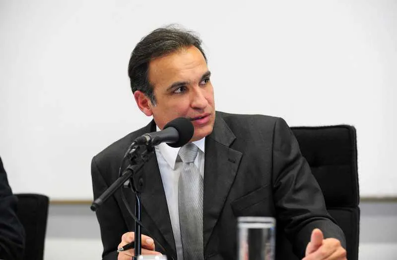 O deputado Hugo Leal (PSB-RJ) coordena a bancada que pede auxílio federal no Estado do Rio