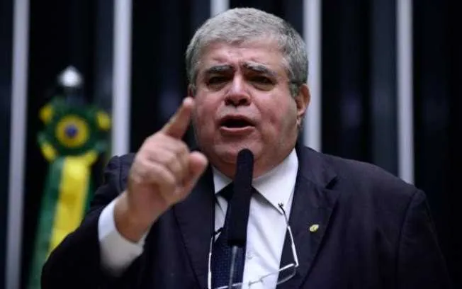  Marun parou a última sessão após manifestação no plenário
