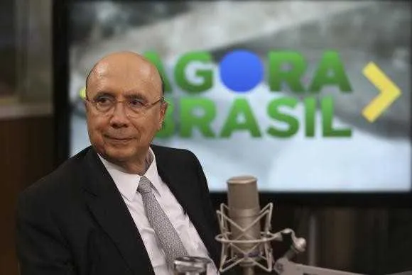 O ministro da Fazenda, Henrique Meirelles, fala sobre as propostas das reformas previdenciária e trabalhista em tramitação no Congresso, durante entrevista ao programa Agora Brasil, na NBR, canal de TV da Empresa Brasil de Comunicação