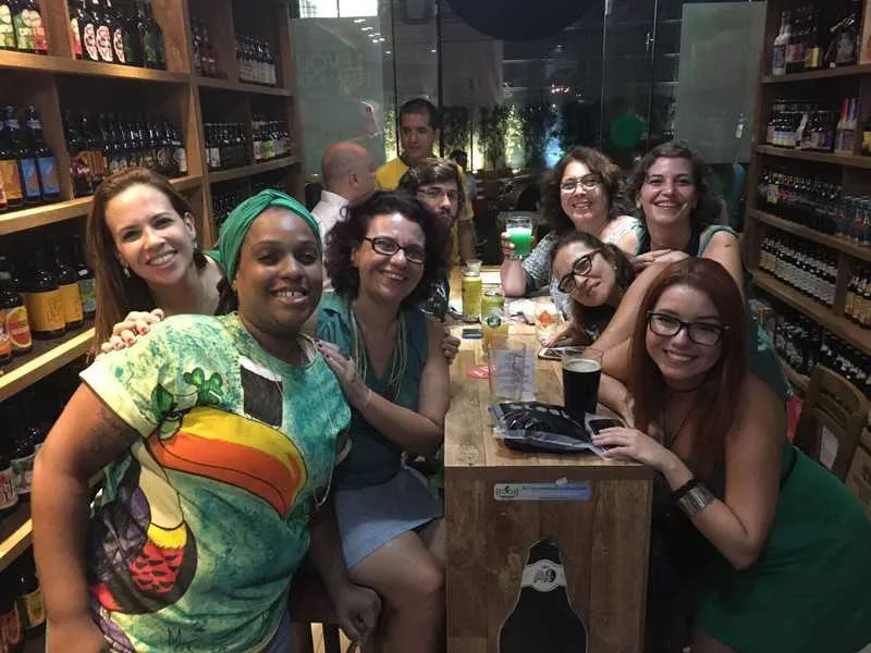 Mais de cem mulheres fazem parte da confraria e trocam experiências sobre a cerveja artesanal