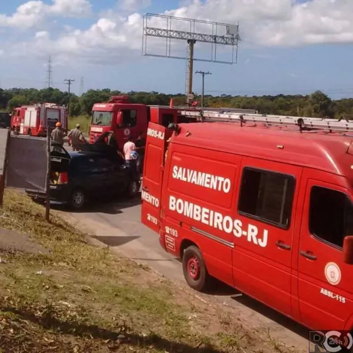 Bombeiros ainda conseguiram resgatar Rita e Rosângela, mas elas morrem na UPA de Tamoios