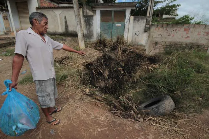 Buraco aberto durante obras é preocupação constante entre os moradores do bairro Monte Verde
