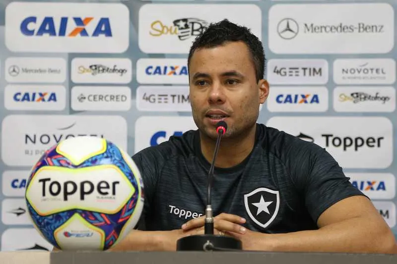 Na entrevista coletiva, Jair Ventura admitiu que seu time mereceu ser derrotado pelo Grêmio