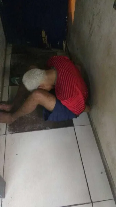 Suspeito havia roubado um carro pouco antes de ser preso