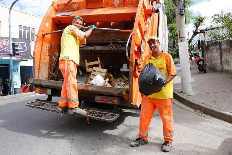 Alexandre e Alcides contaram que trabalham com muita alegria