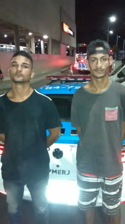 Acusados chegaram a sofrer agressões dos pedestres