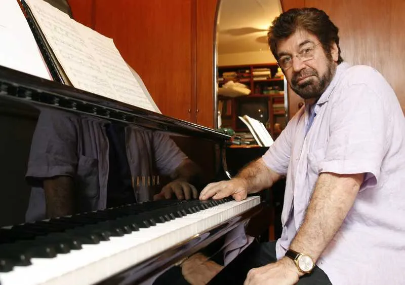 O maestro e pianista é o convidado do projeto ‘Cine Jazz’, organizado pela Secretaria de Cultura