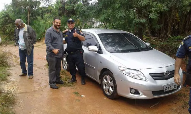 Menos de 24h após assalto, carro do prefeito é localizado em São Gonçalo