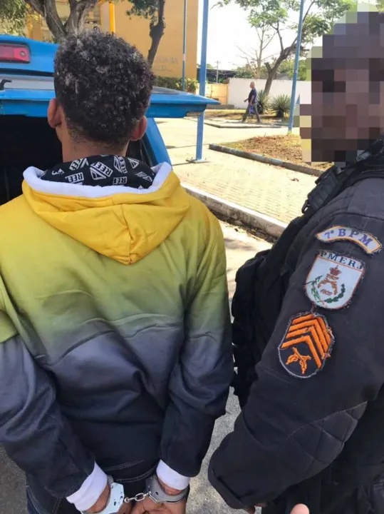 Luan tentou fugir da polícia, mas acabou sendo capturado