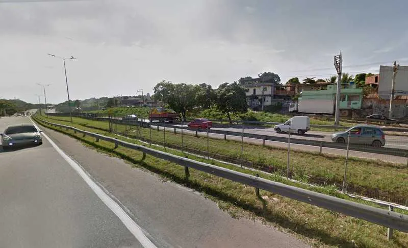 Cerca de 12 criminosos do Salgueiro surpreenderam motoristas na rodovia, na altura do Mutuá