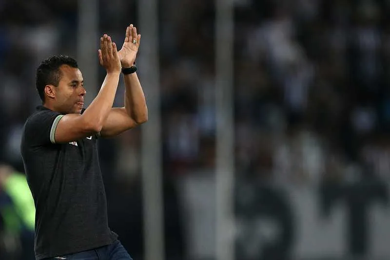 O técnico Jair Ventura afirmou que seus comandados vão buscar uma vitória, hoje, na Argentina