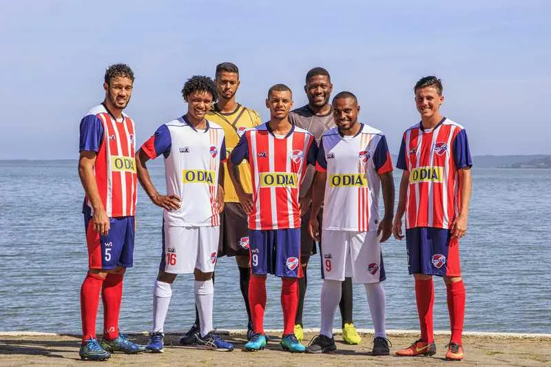 Imagem ilustrativa da imagem Maricá F.C apresenta novo uniforme