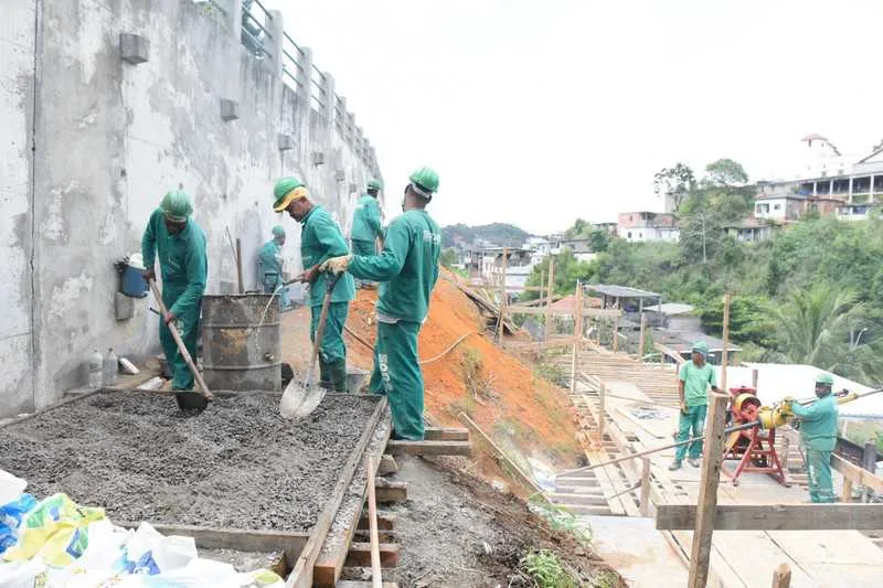 Imagem ilustrativa da imagem Obras de contenção de encostas em Niterói estão em reta final