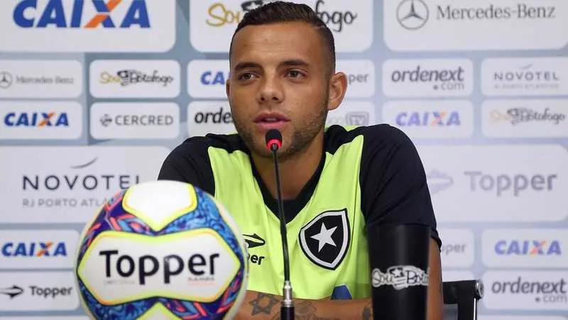 O atacante Guilherme substituiu Pimpão na última partida