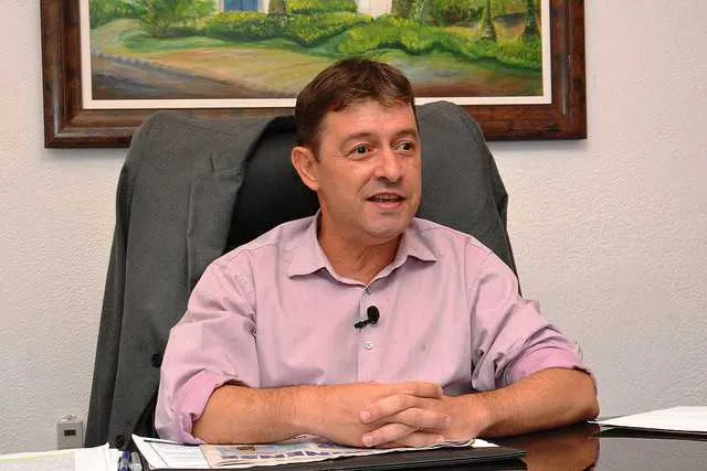 Prefeito de Itaboraí, Sadinoel Souza, montou uma comissão técnica para a revisão do Plano