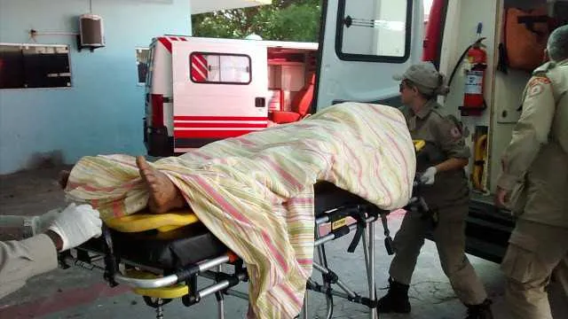 João foi socorrido por bombeiros, ontem pela manhã, e encaminhado para o Hospital Central de Emergência (HCE) de Cabo Frio