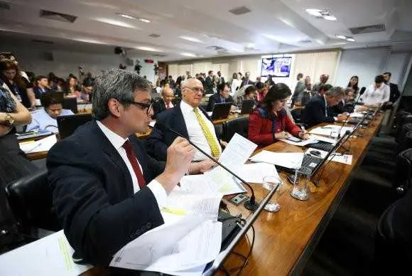 Comissão aprovou, por unanimidade, a proposta de emenda caso os cargos fiquem vagos