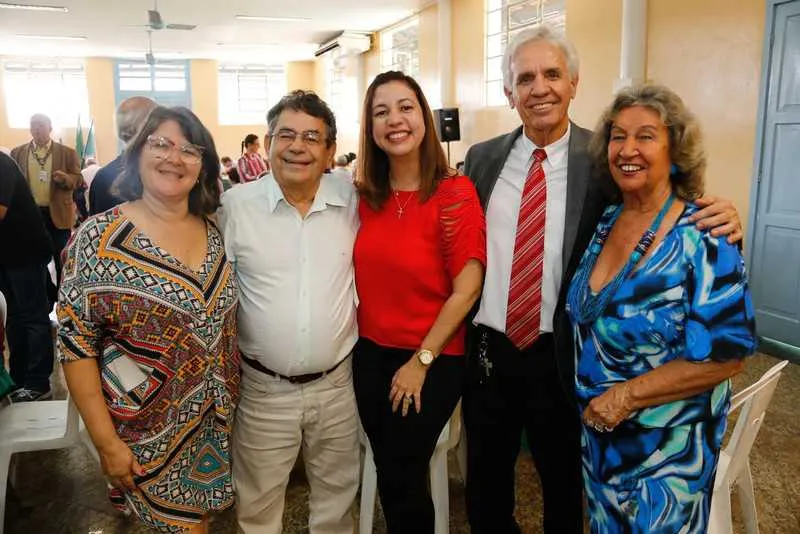 Ana, Valdir, Carla, Prof. Manoel Esteves, e Laurita