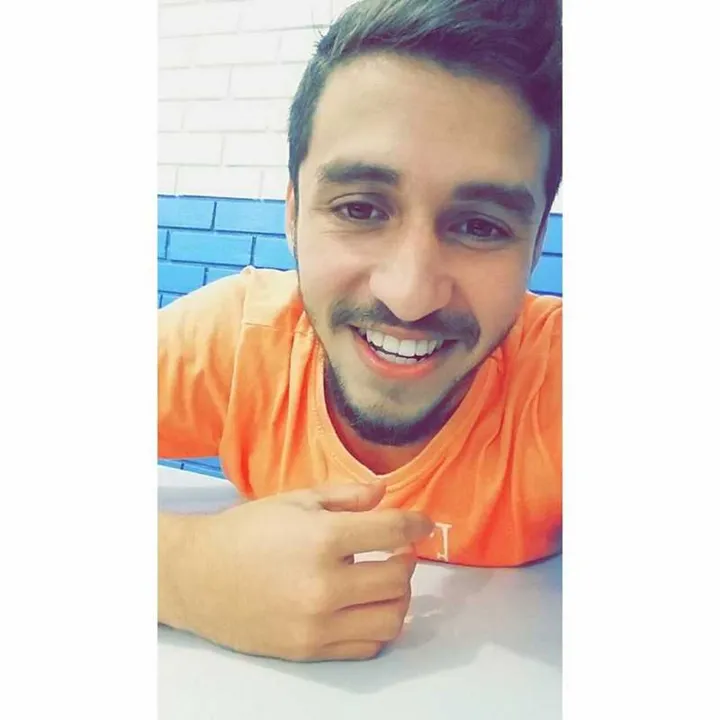 Douglas: morto a golpes de facão