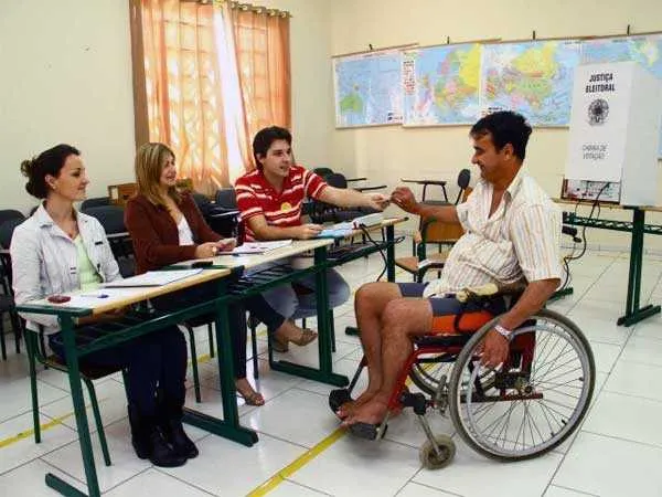 Deficientes podem votar em locais com melhor acessibilidade