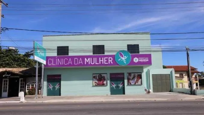 Mulheres ganham clínica com várias especialidades

