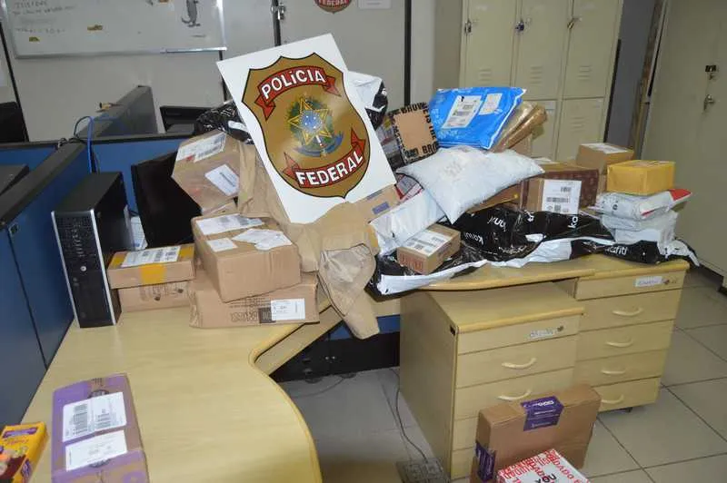 O homem foi preso com mercadoria roubada no Mutuá, em SG