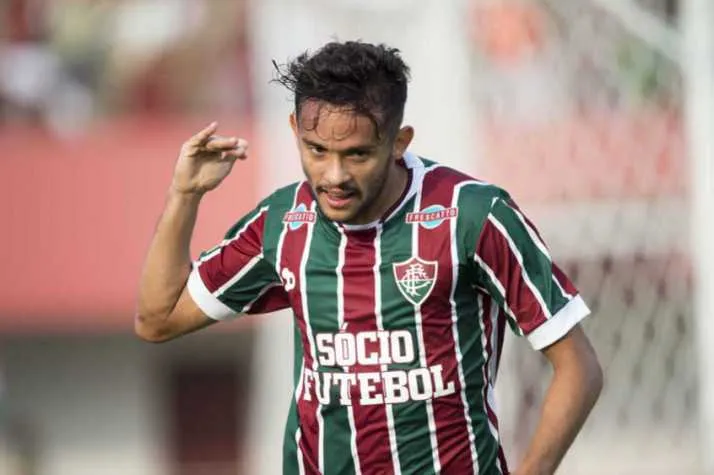 Gustavo Scarpa teve boa atuação contra o Atlético-PR, na noite de terça-feira, no Maracanã