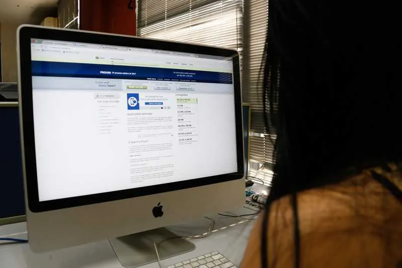 Segundo o Ministério da Educação, 67.603 bolsas de estudo são integrais e 79.889, parciais