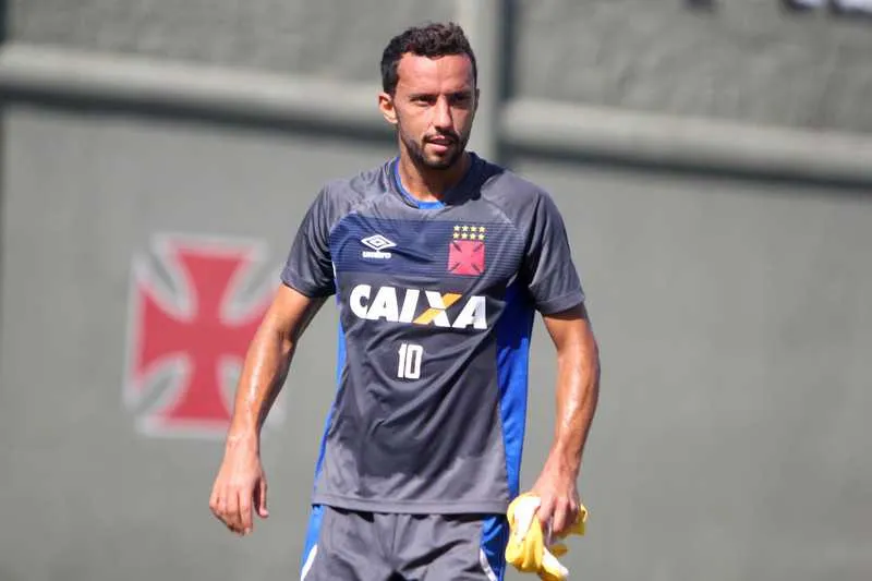 O meia Nenê pode retornar na equipe titular cruzmaltina, hoje à tarde, contra o Sport, na ‘Colina’