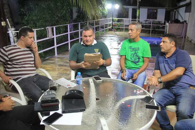 Reunião para definir o tema do enredo ocorreu na sexta