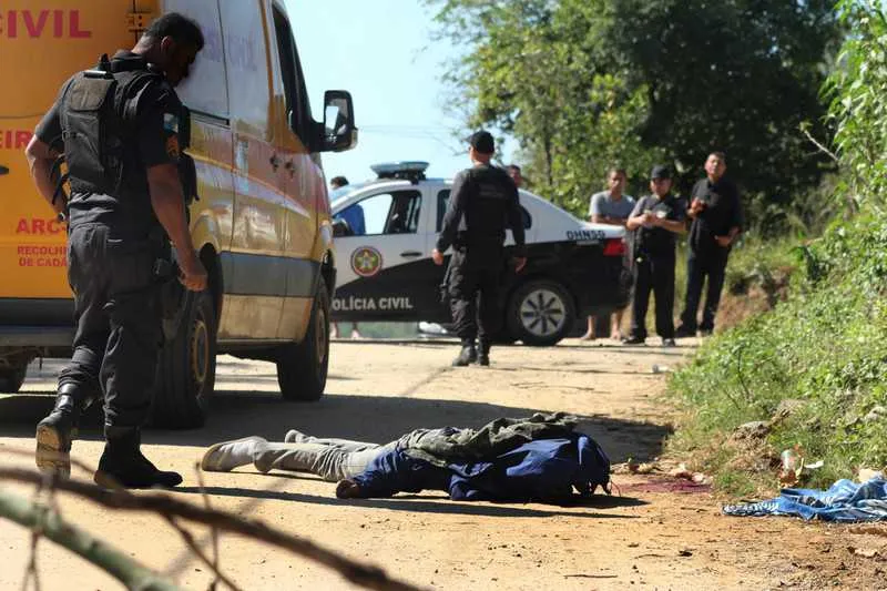 Everton foi encontrado com tiros na cabeça na manhã de ontem