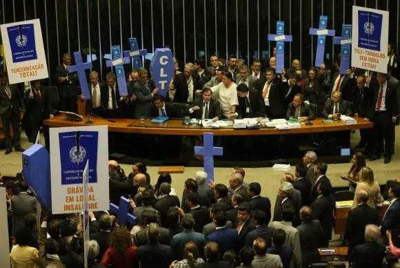 A expectativa é de que a votação do relatório na comissão ocorra dia 21 de junho.