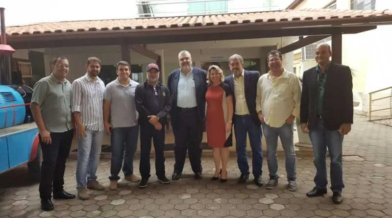  Reunião ocorreu para tratar da implantação da Rede Simples em sua totalidade no município