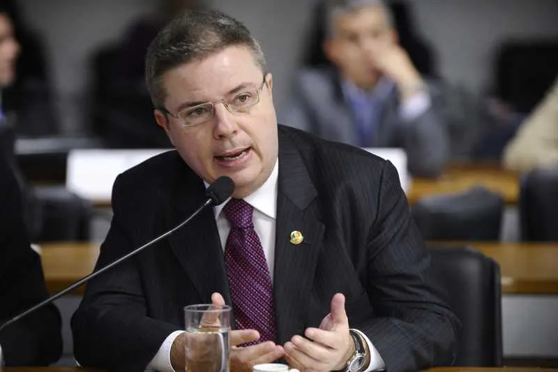 Substitutivo à PEC 21/2015, de autoria de Antonio Carlos Valadares, é do senador Antonio Anastasia