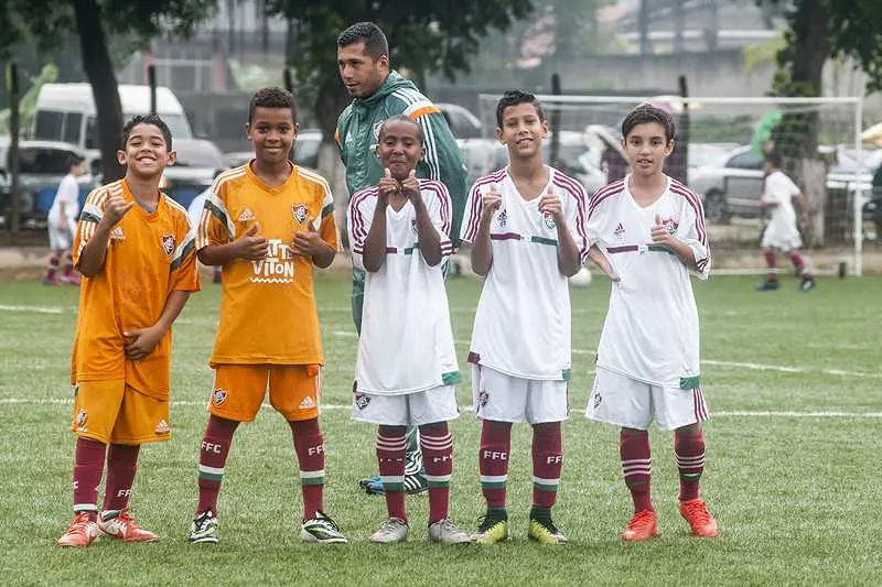Parte do grupo, fruto da escolinha do Canto Rio, já treina nas dependências do Tricolor, em Xerém