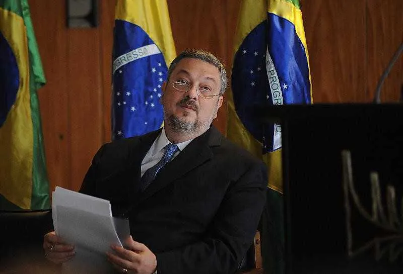 A pena do ex-ministro da Fazenda Antonio Palocci será inicialmente em regime fechado 