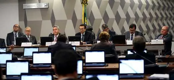 Imagem ilustrativa da imagem CCJ do Senado vota hoje reforma trabalhista
