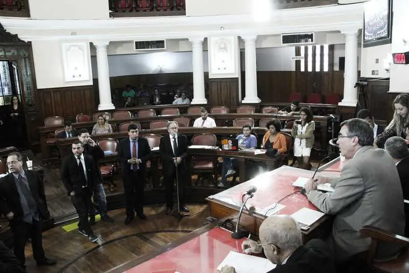 Câmara de Niterói fará audiência sobre a orla hoje
