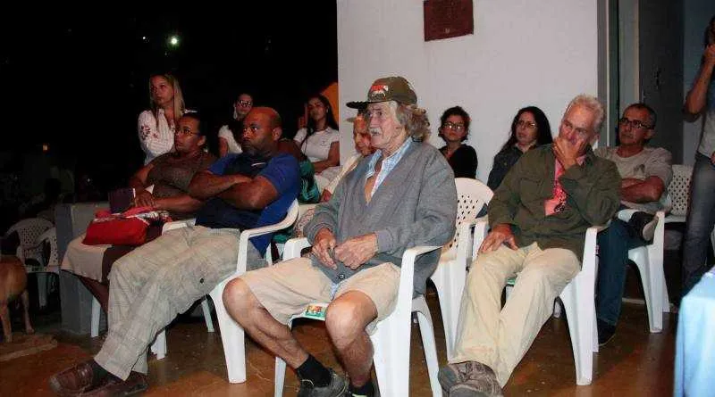 Os trabalhadores rurais receberam um mutirão da Secretaria de Saúde em roda de conversa