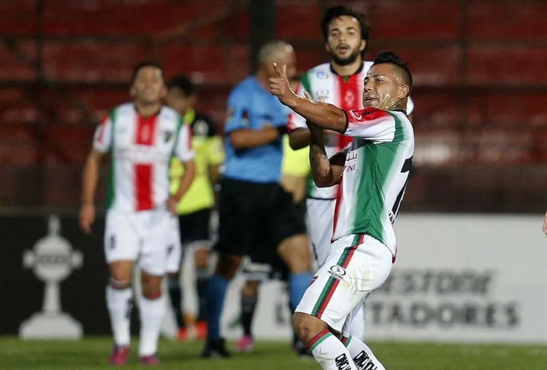O meia chileno é um dos destaques do Palestino, do Chile