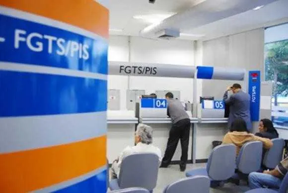 Cerca de 2 mil agências em todo o país funcionarão de 9h às 15h
