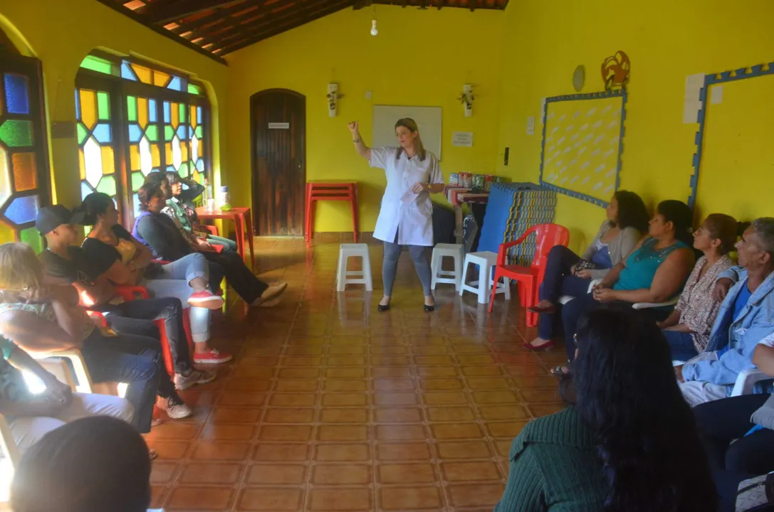 Participantes debateram temas como dependência química