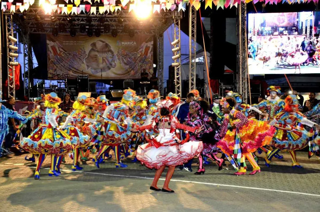 Barracas típicas e shows estarão na Praça dos Gaviões